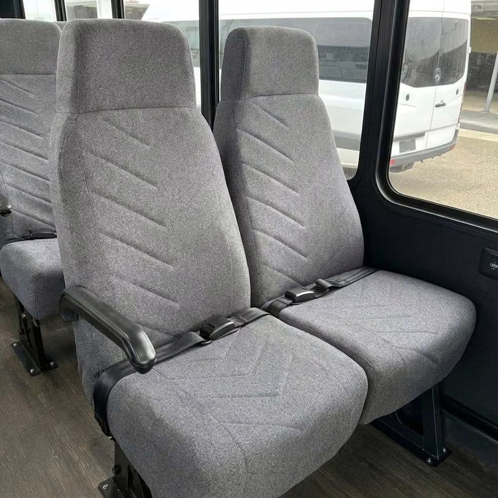 woodstock 18 passenger minibus high back seats