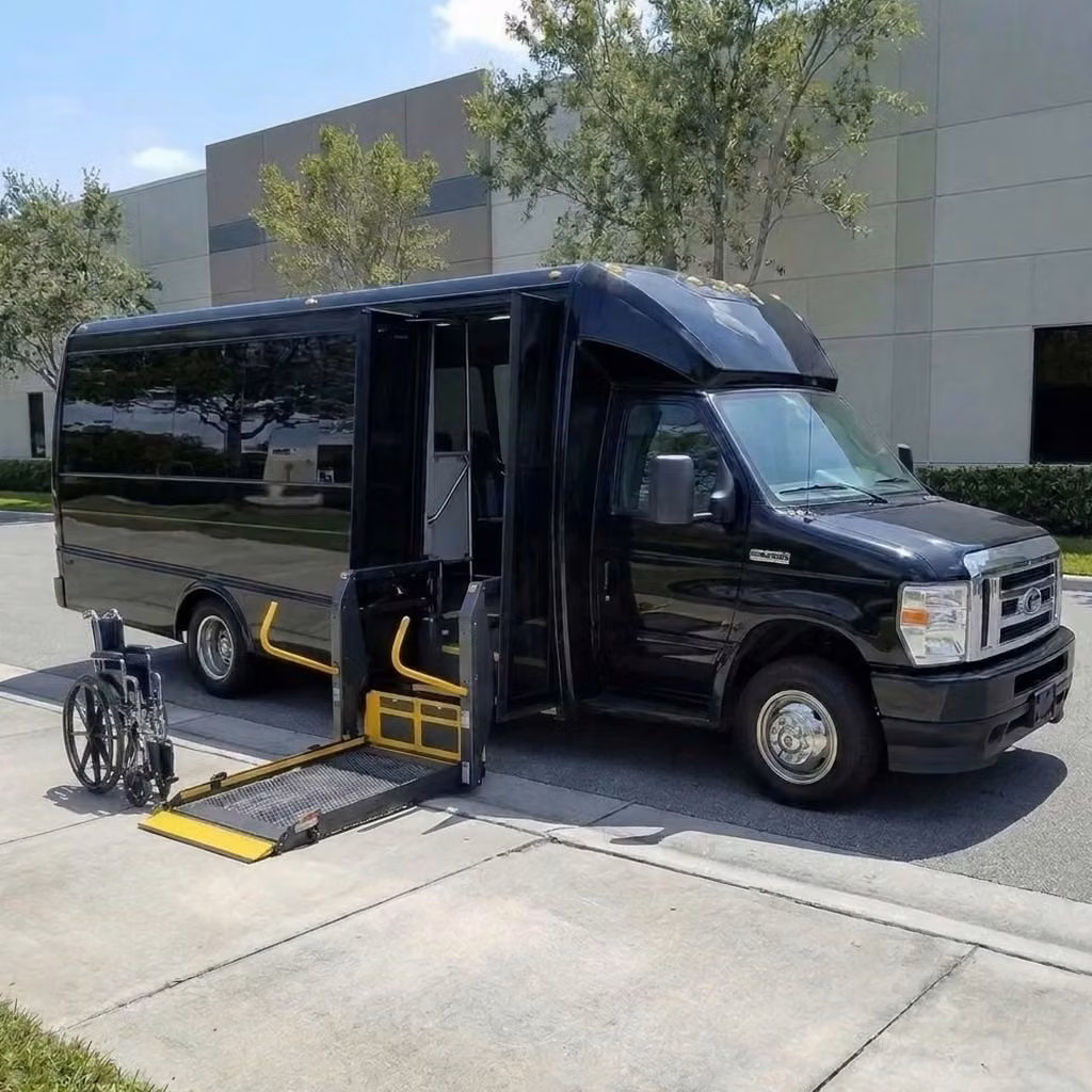 woodstock 18 passenger minibus wheelchair lift