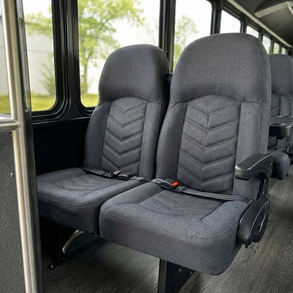 woodstock 25 passenger minibus high back seats