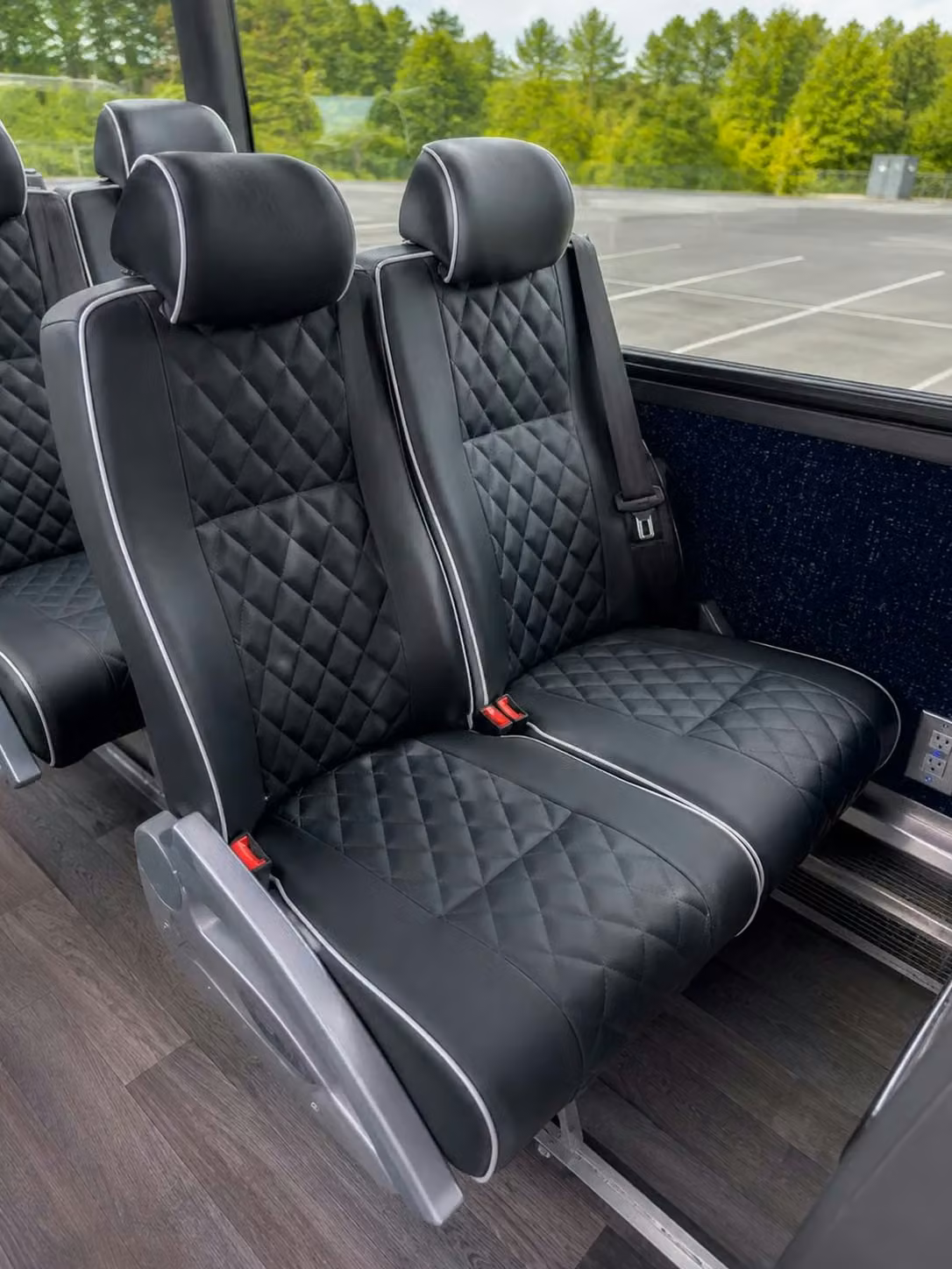 woodstock 56 passenger charter bus reclining seats