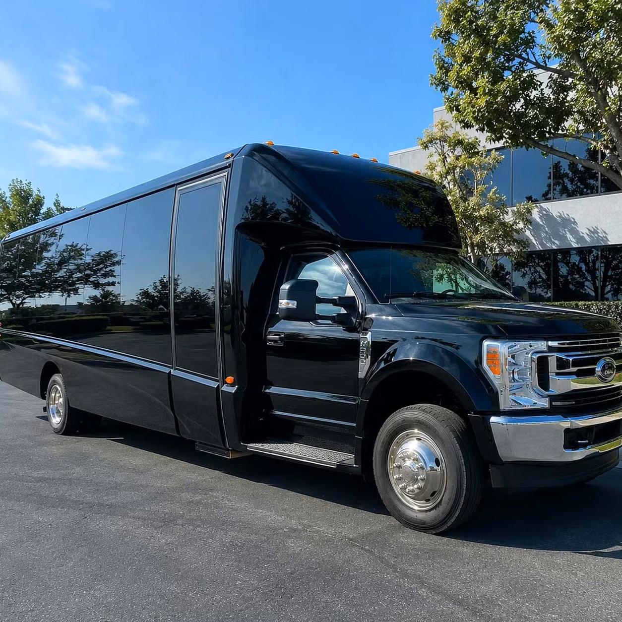 woodstock hourly round trip and all night prom bus packages in woodstock