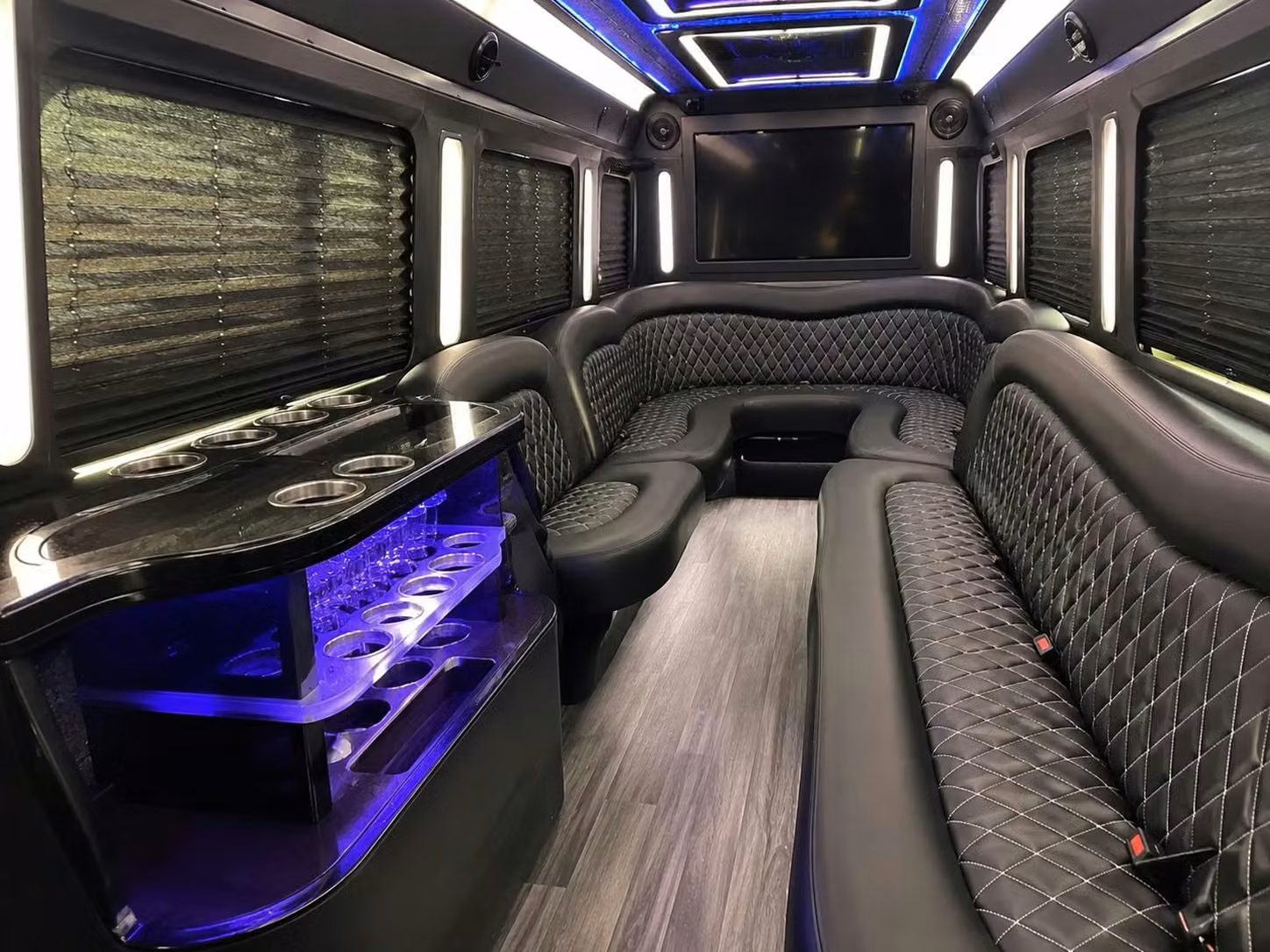 woodstock pre prom photo shoot and dinner transfer shuttles in woodstock
