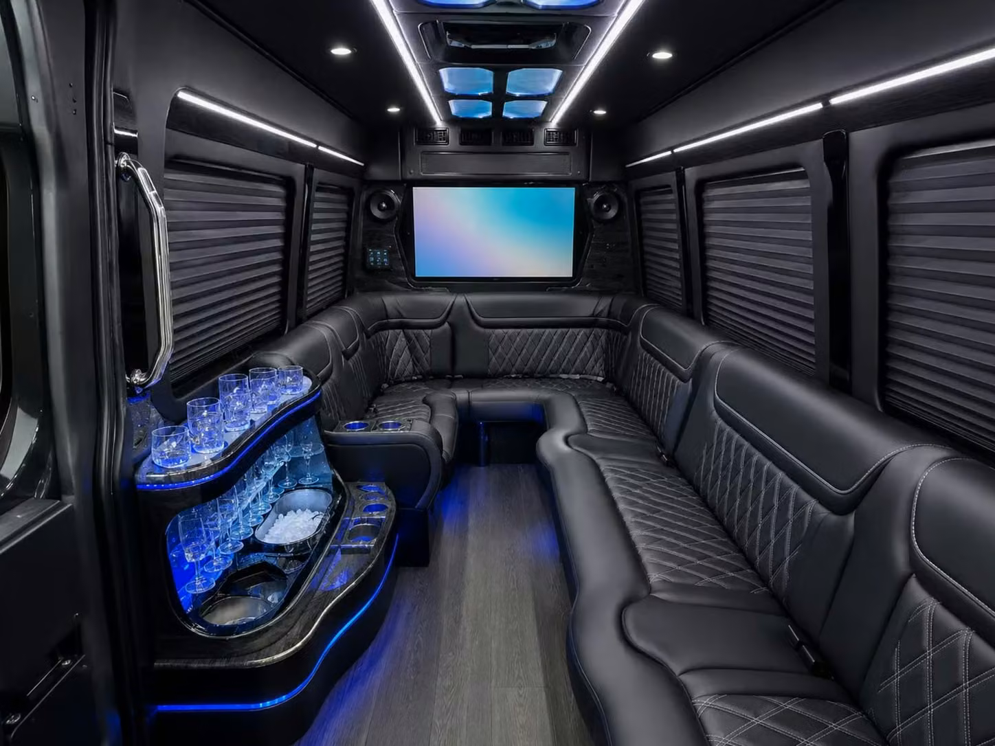 woodstock seamless transportation for prom and graduation